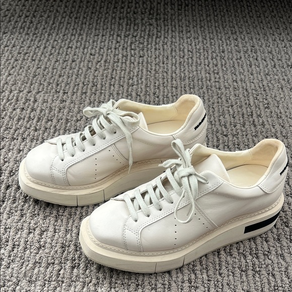 Paloma Barcelo Cream Sneakers - Picture 2 of 3